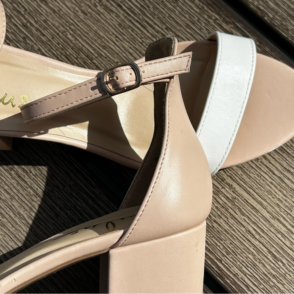 Lulus Harper Beige Block Heel Sandals White Toe Strap Size 8 - Picture 4 of 14